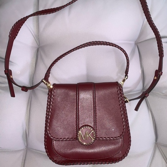 Michael Kors Handbags - MICHAEL KORS CrossBody Bag